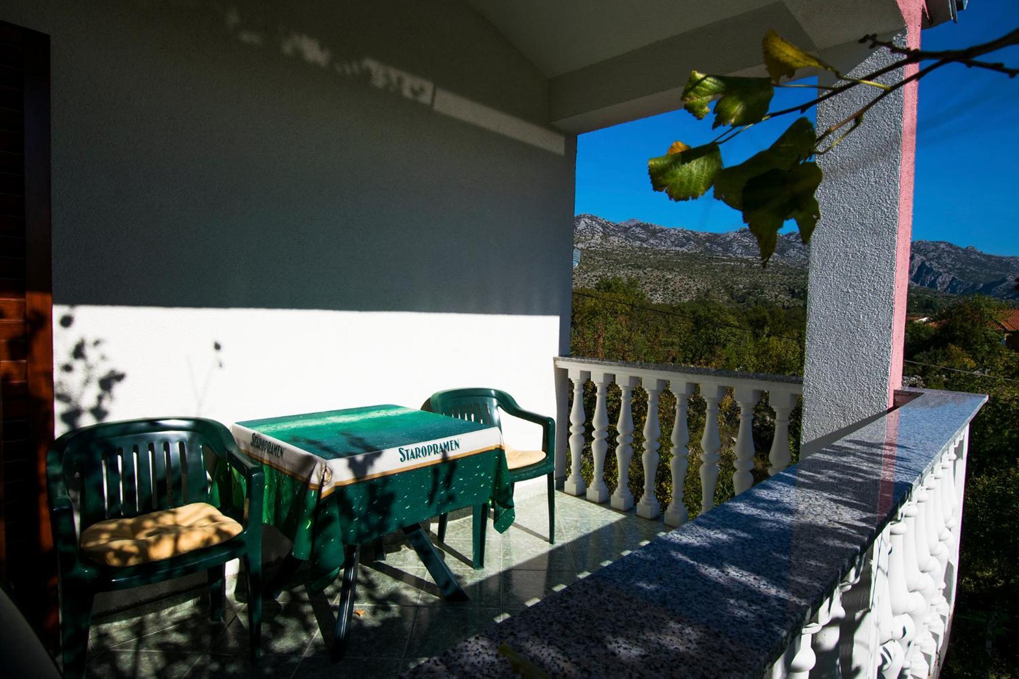 Apartments Zile Starigrad Paklenica Buitenkant foto