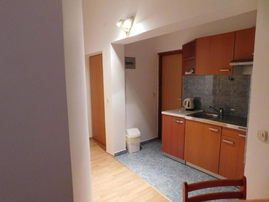 Apartments Zile Starigrad Paklenica Buitenkant foto