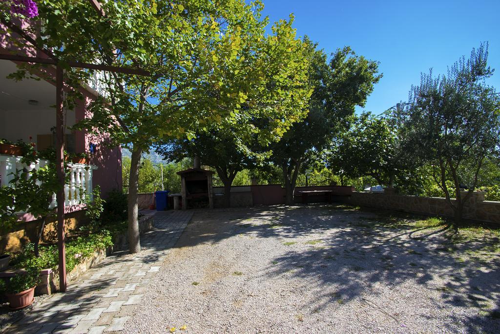 Apartments Zile Starigrad Paklenica Buitenkant foto