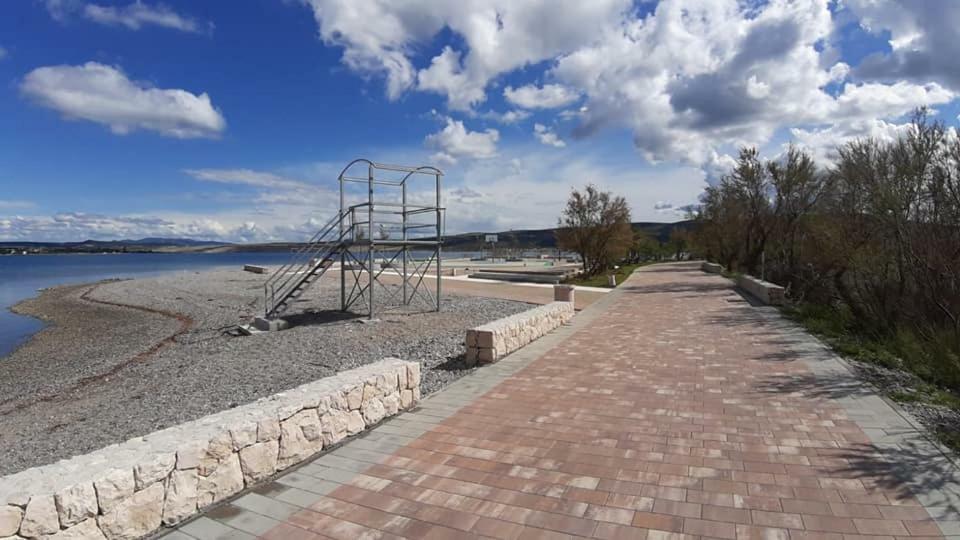 Apartments Zile Starigrad Paklenica Buitenkant foto