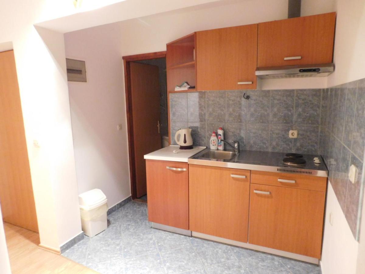Apartments Zile Starigrad Paklenica Buitenkant foto